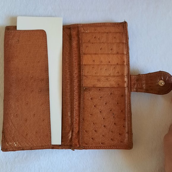 Gucci Brown Ostrich Leather Key & Card Holder - Picture 2 of 8